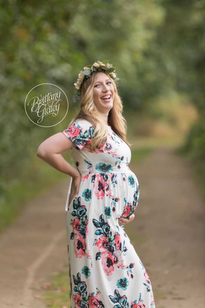 Cleveland Maternity Photographer | Maternity Photography Edgewater Beach | Cleveland Metroparks 