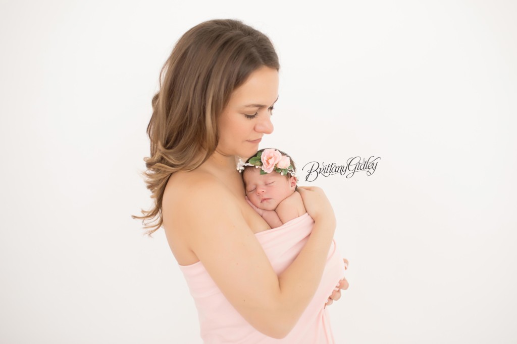 Gates Mills Baby Photographer | Gates Mills Baby Photography | Newborn Portraits | Best Newborn