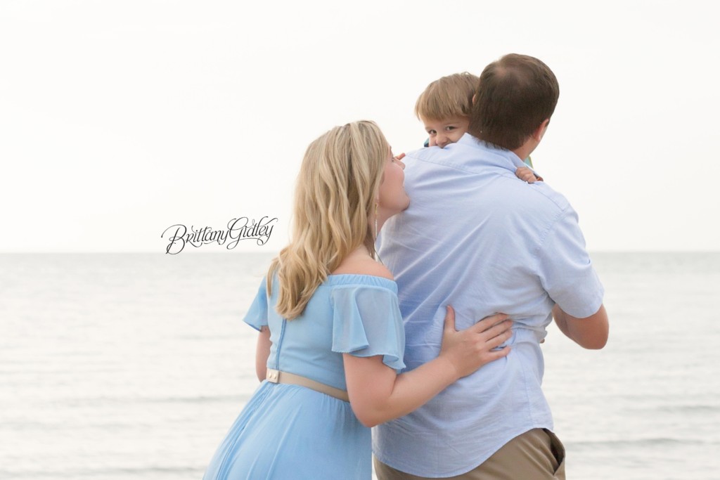 Family Photography | Toddler Photographer | Edgewater Beach | Cleveland Ohio | Beach Photography