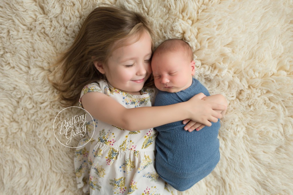 Avon Lake Newborn Photographer | Avon Lake Newborn Photography | Newborn Baby Boy | Newborn Baby | Sibling Baby Pose | Brittany Gidley Photography LLC | Avon Lake, Ohio