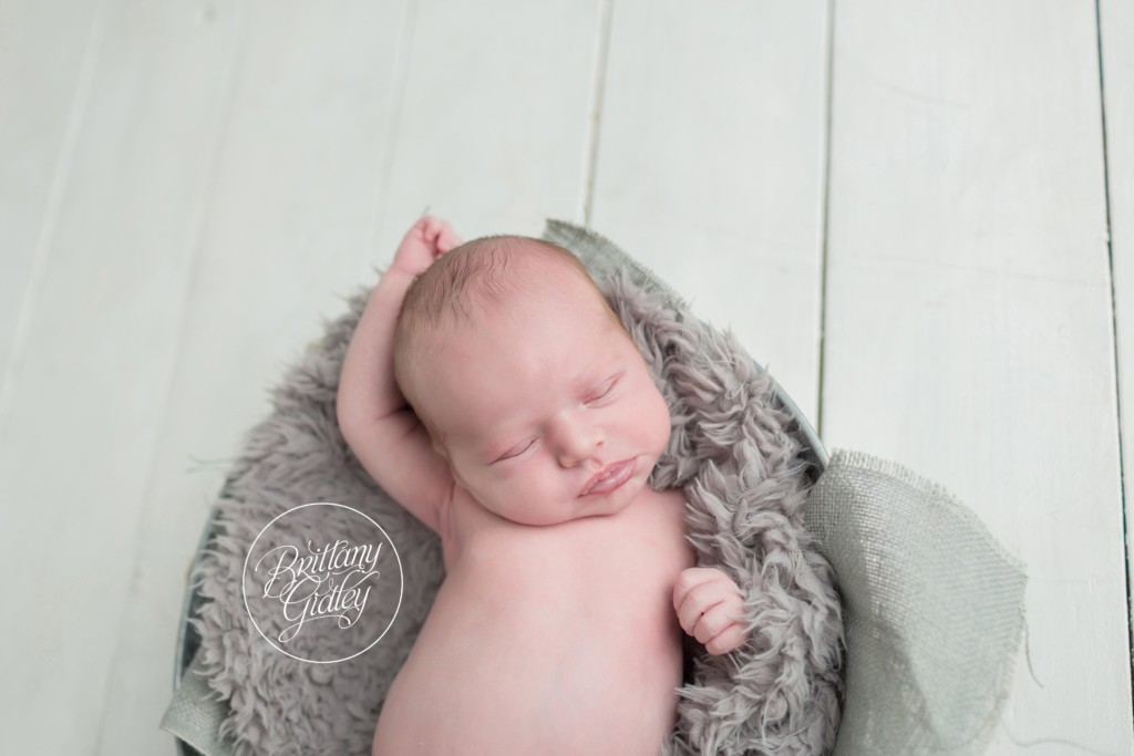 Lakewood Newborn Photographer | Lakewood Newborn Photography | Start With The Best | Newborn Posing Ideas