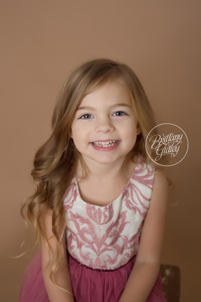 Westlake Maternity Photography | Maternity Photography Westlake Ohio | Pregnancy Picture Inspiration | Brittany Gidley Photography LLC