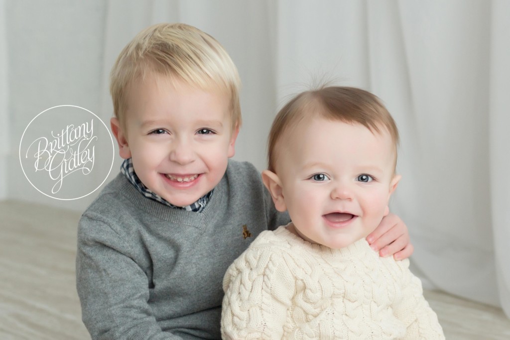 Avon Baby Photographer | Brothers | Photography Studio Avon Ohio