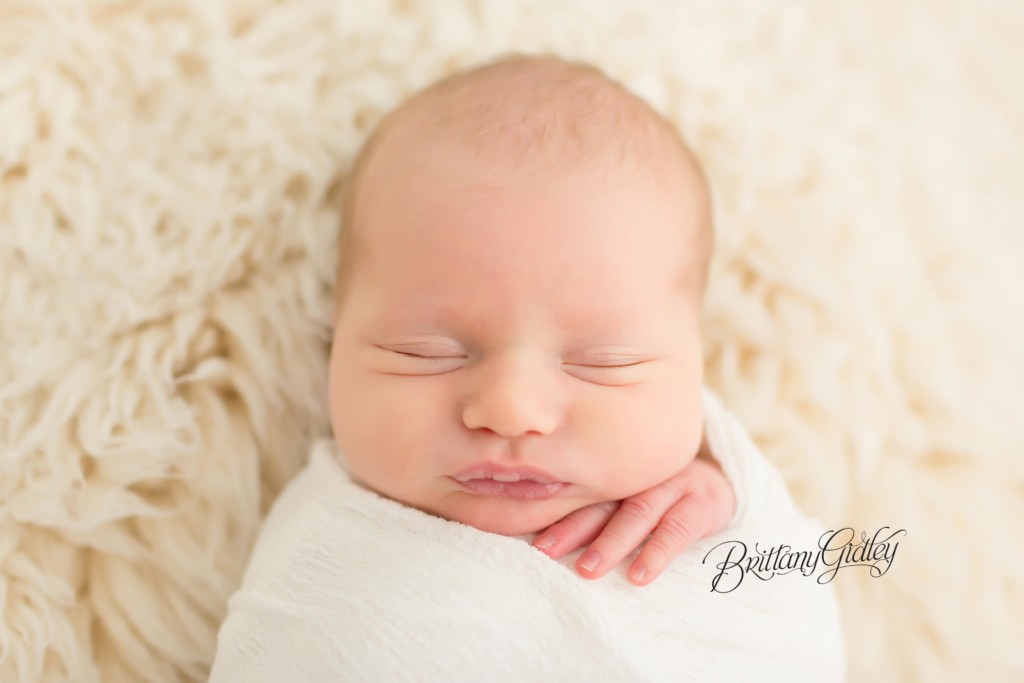 Newborn Photography Services in Cleveland Ohio
