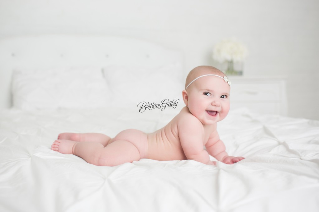 Baby Photography Ideas | Bed Prop | 6 Month Old Baby Photography