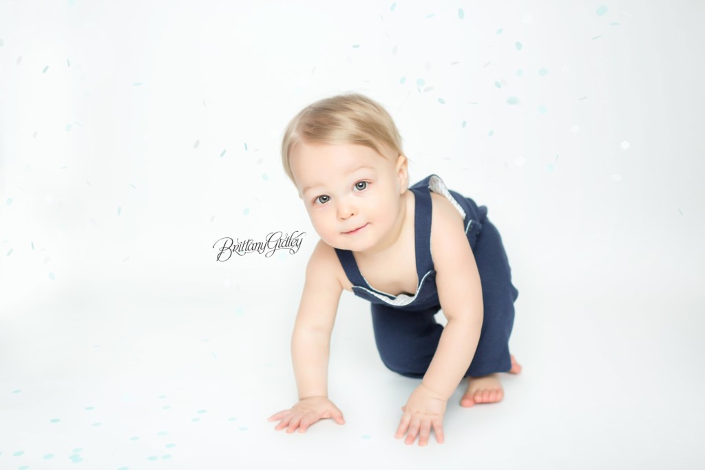 Balloon Birthday Dream Session | Birthday Confetti Photo Shoot