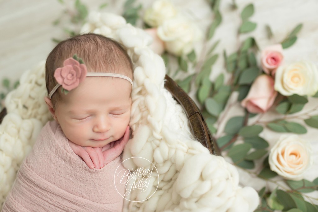 Floral Newborn Session | Newborn Baby Girl Roses Pictures | Newborn Photography Inspiration