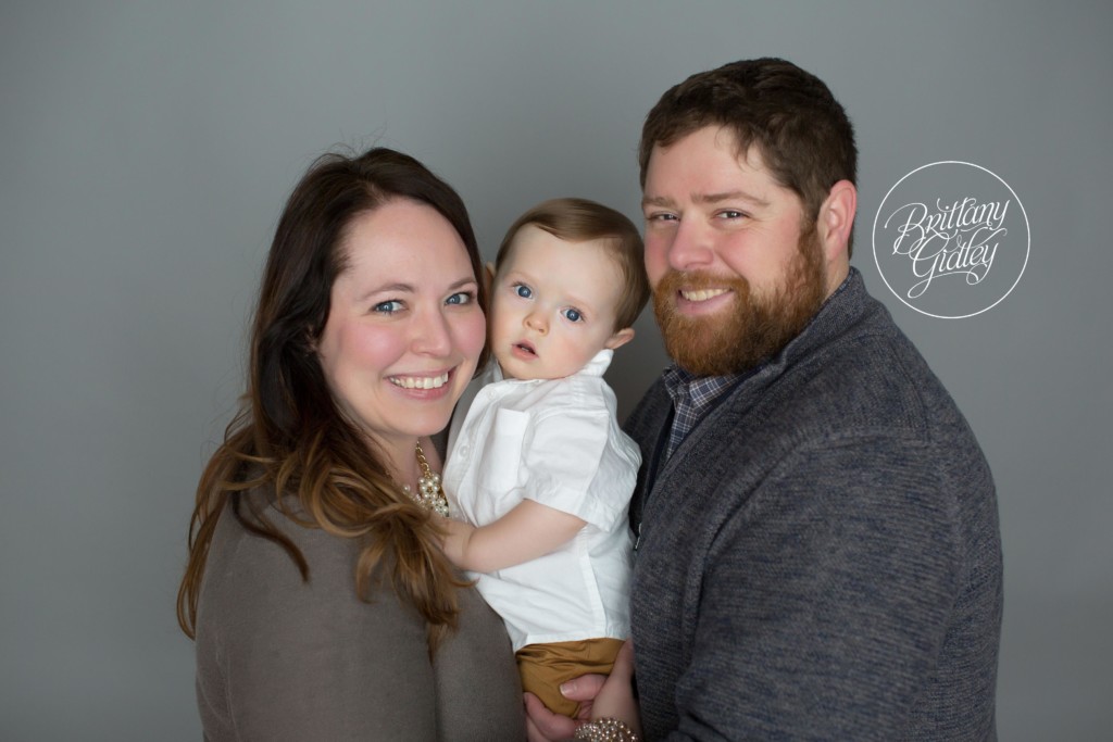 12 Month Baby With Family Posing Ideas | Cleveland Ohio Photography Studio