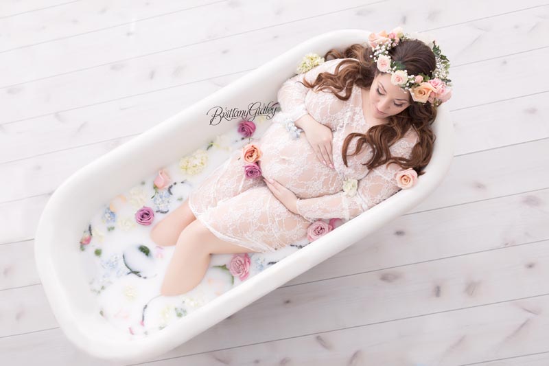 Cleveland Maternity Photographer