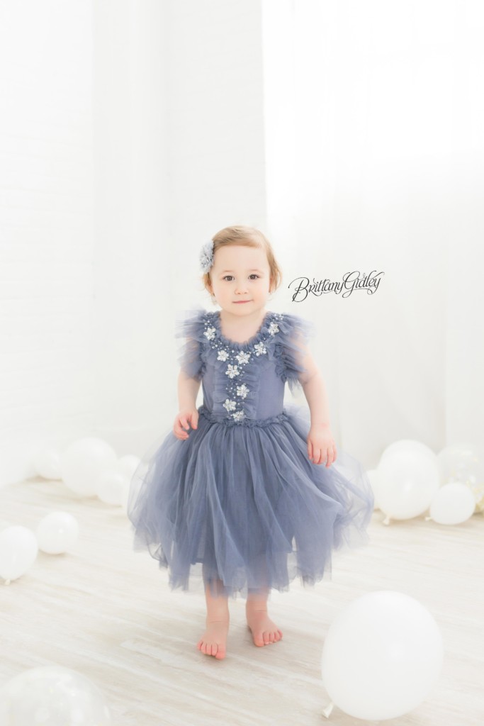 Hudson Toddler Photographer | Family Photography Studio in Northeast Ohio | Hudson Ohio Photography | Colorful Spring Family