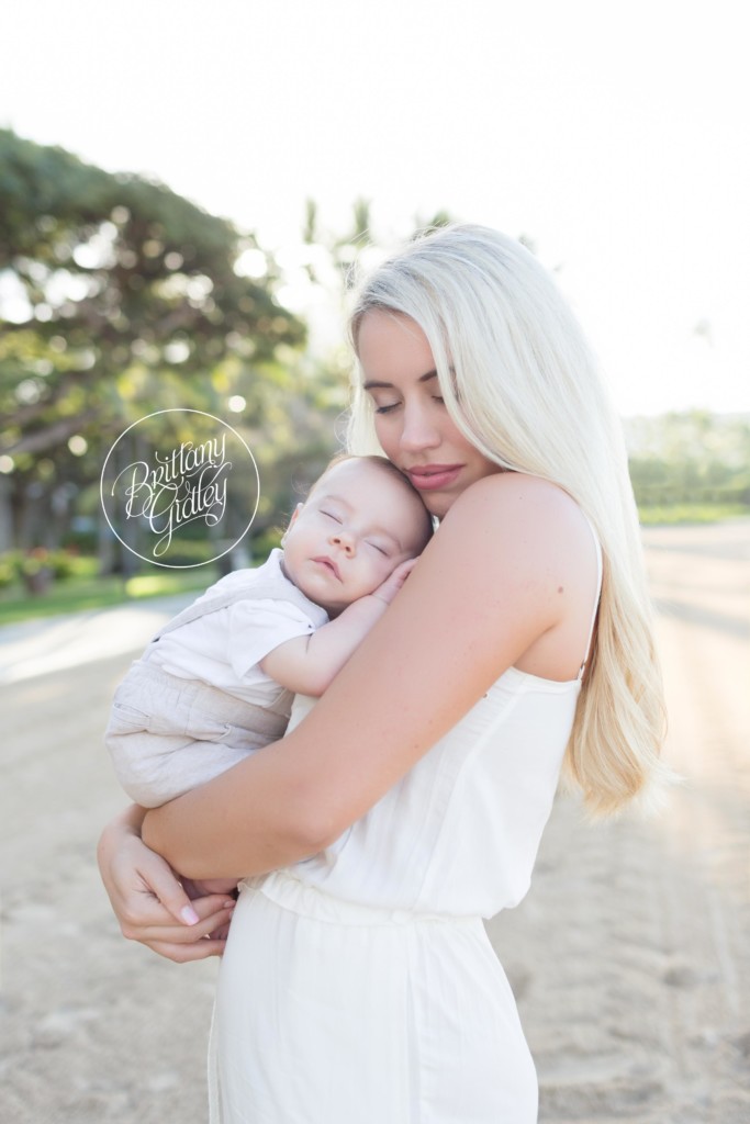 Hawaii Dream Session | Oahu Baby Photographer | Waikiki Beach Photographer | Oahu, Hawaii | Family Photography in Hawaii