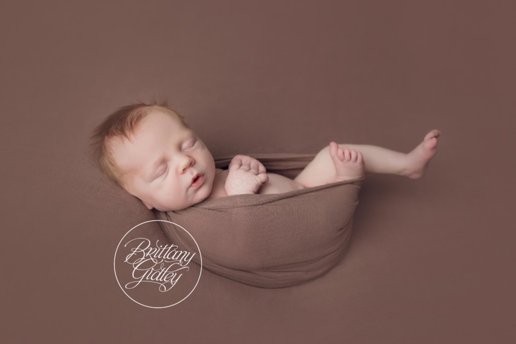 Newborn Posing Inspiration | Shaker Heights Newborn Photographer | Ohio's Best Newborn Photographer