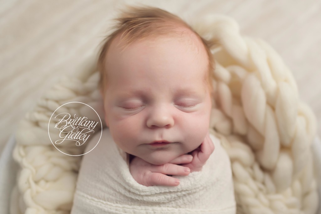 Newborn Posing Inspiration | Shaker Heights Newborn Photographer | Ohio's Best Newborn Photographer
