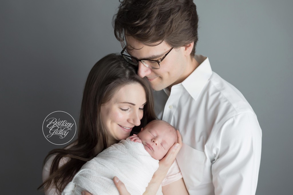 Beachwood Newborn Photographer | Beachwood Ohio Newborn Photography Studio | Baby Photography Ohio