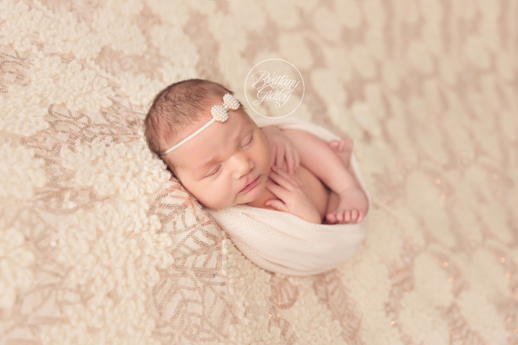 Columbus Newborn Photographer | Newborn Studio in Columbus Ohio | Best Newborn Photography