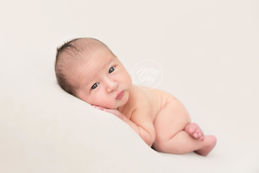 New York Newborn Photography | Little Boy Blue Dream Session | New York City Newborn Photographer | Best Newborn Photography | Posing Inspiration For Newborns