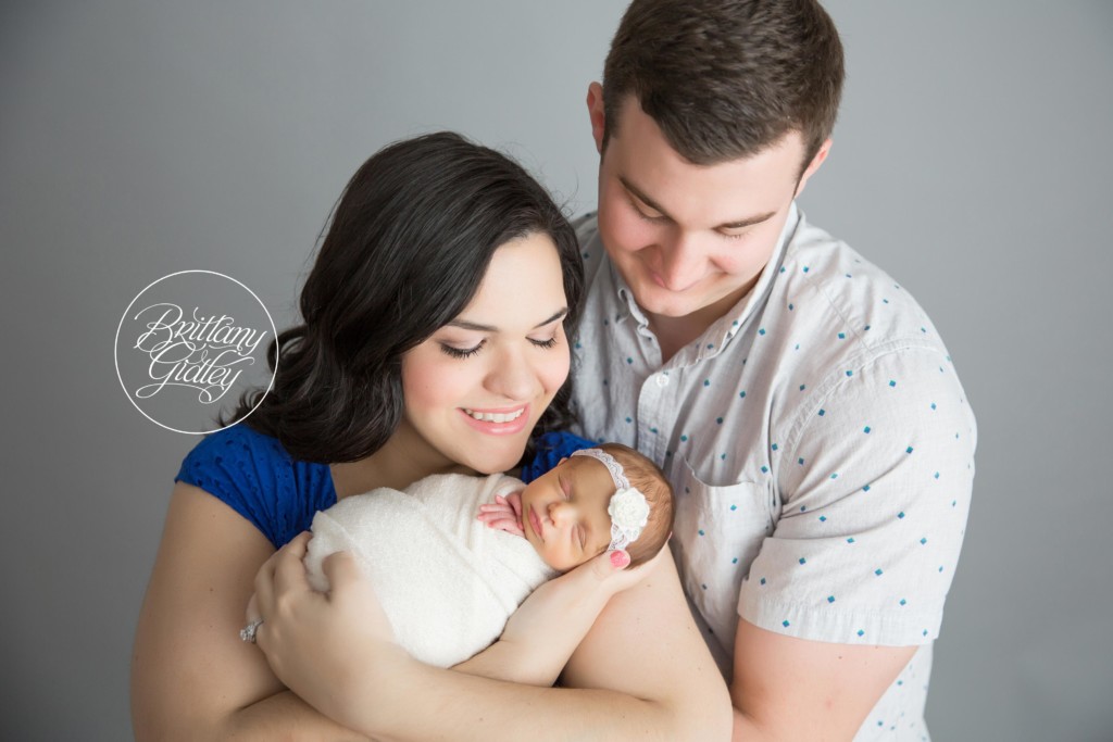 Family Cleveland Ohio Newborn Photographer