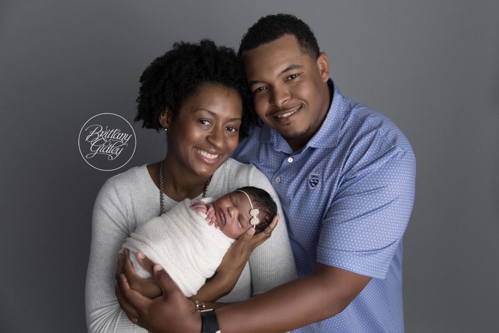 Downtown Cleveland Newborn Photography | Newborn Photographer in Downtown Cleveland Ohio