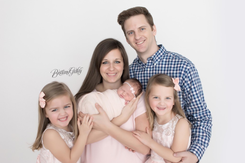 Newborn Baby Girl with Family of 5 | Cleveland Ohio Newborn Photography