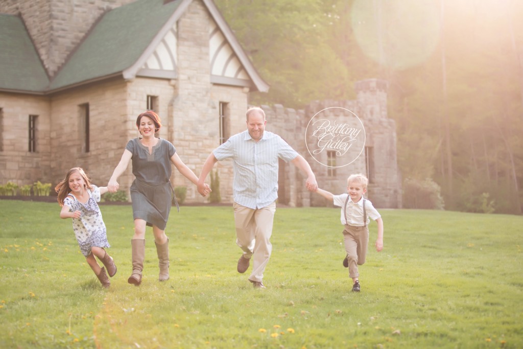 Willoughby Hills Family Photographer | Squires Castle Family Photo Shoot | Cleveland Metroparks Photography | Squires Castle in Willoughby Hills Ohio | Start With The Best Brittany Gidley Photography LLC