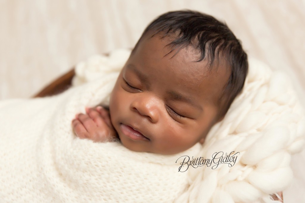 Celebrity Baby Photos | Cleveland Cavaliers | Celebrity Babies | Start With The Best | Cleveland Ohio Newborn Photography | Cleveland Newborn Photographer | www.brittanygidleyphotography.com 