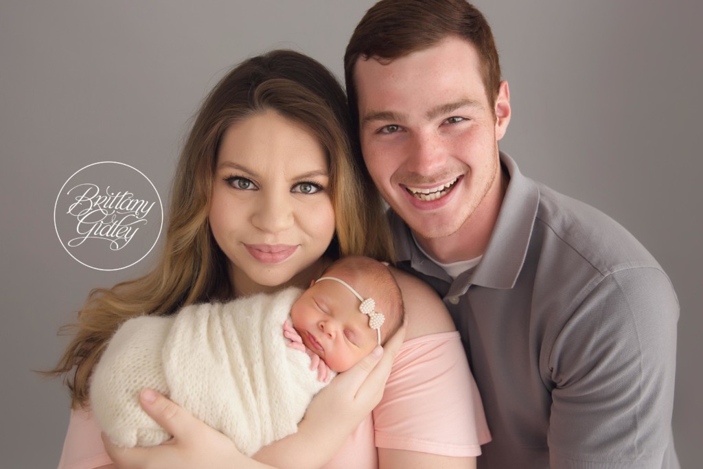 Cleveland Newborn Photographer | Newborn Photography Cleveland Ohio | Start With The Best | www.brittanygidleyphotography.com