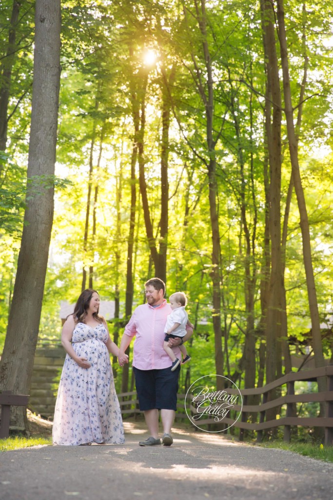 Maternity Photographer | Cleveland Maternity Photography | David Fortier River Park