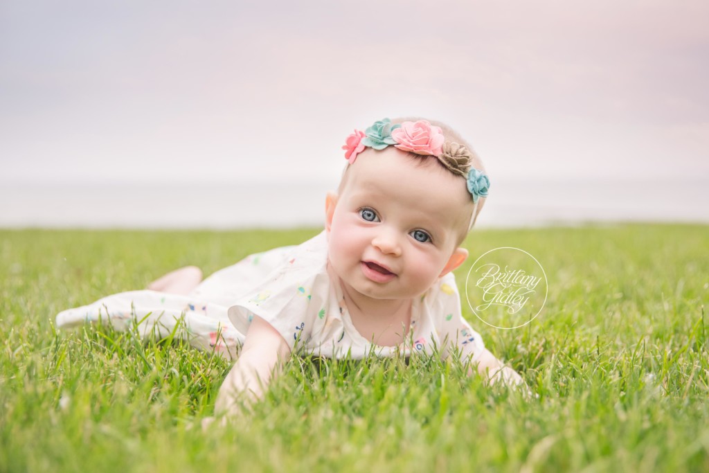 Rocky River Baby Photos | Rocky River Baby Photographer | Rocky River Park | Family Love Photo Shoot | Start With The Best | www.brittanygidleyphotography.com