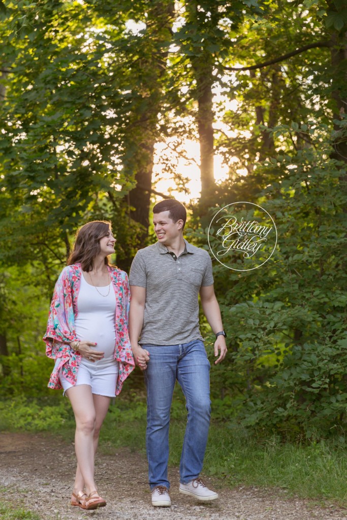 Shaker Heights Maternity Photographer | Shaker Lakes | Maternity Photography in Shaker Heights Ohio