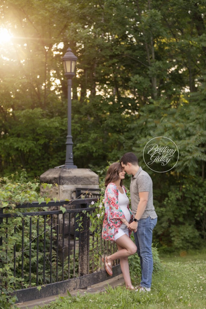 Shaker Heights Maternity Photography | Shaker Lakes | Maternity Photography in Shaker Heights Ohio