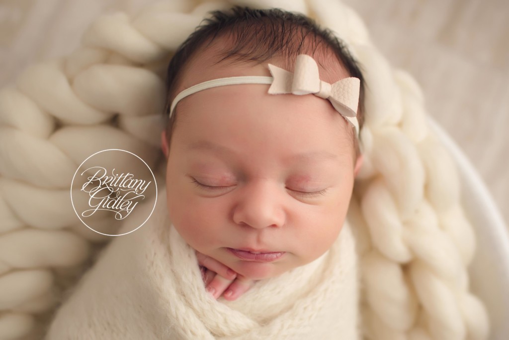 Akron Newborn Photography | Akron Newborn Photographer | Newborn Photography in Akron Ohio