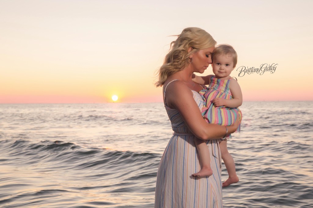 Mother Daughter Sunset Lake Pictures