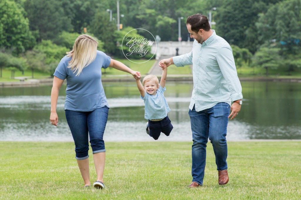 The Williams Family | Family Photographers | 2 Year Old Photo Shoot | Cleveland Family Photographers | Family Photography at Cleveland Museum of Art