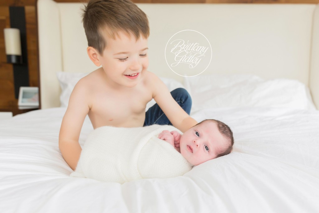 On Location Newborn Photographer | In Home Newborn Photo Shoot