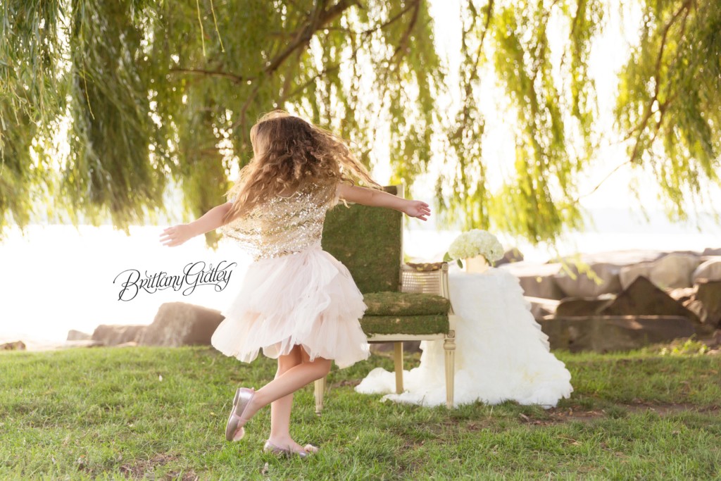 Photo Shoot With Live Butterflies | Butterfly Dreams Dream Session | Brittany Gidley Photography LLC