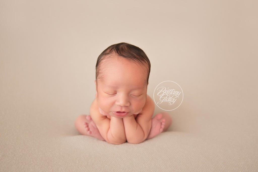 Celebrity Newborn Photographer | Football Newborn Photos