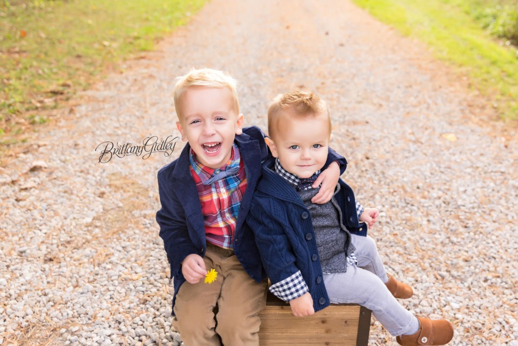 Cleveland Family Photographer | Brecksville Reservation | Brothers Photo Shoot