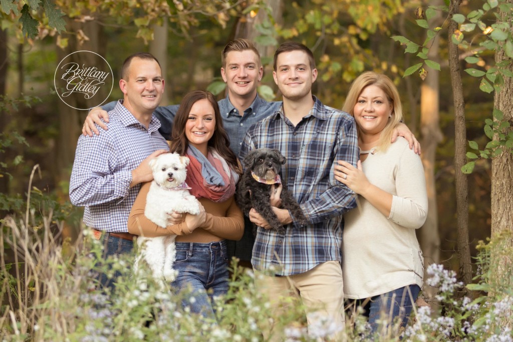 Family Posing With Adult Children | Medina Family Photographer | Medina Family Photography | The Jones Family