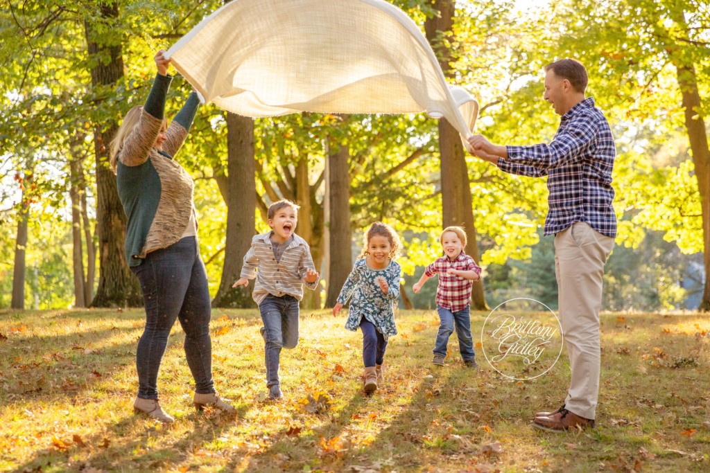 Shaker Heights Family Photographer | Williams Family | Shaker Lakes | Children's Fall Photo Shoot