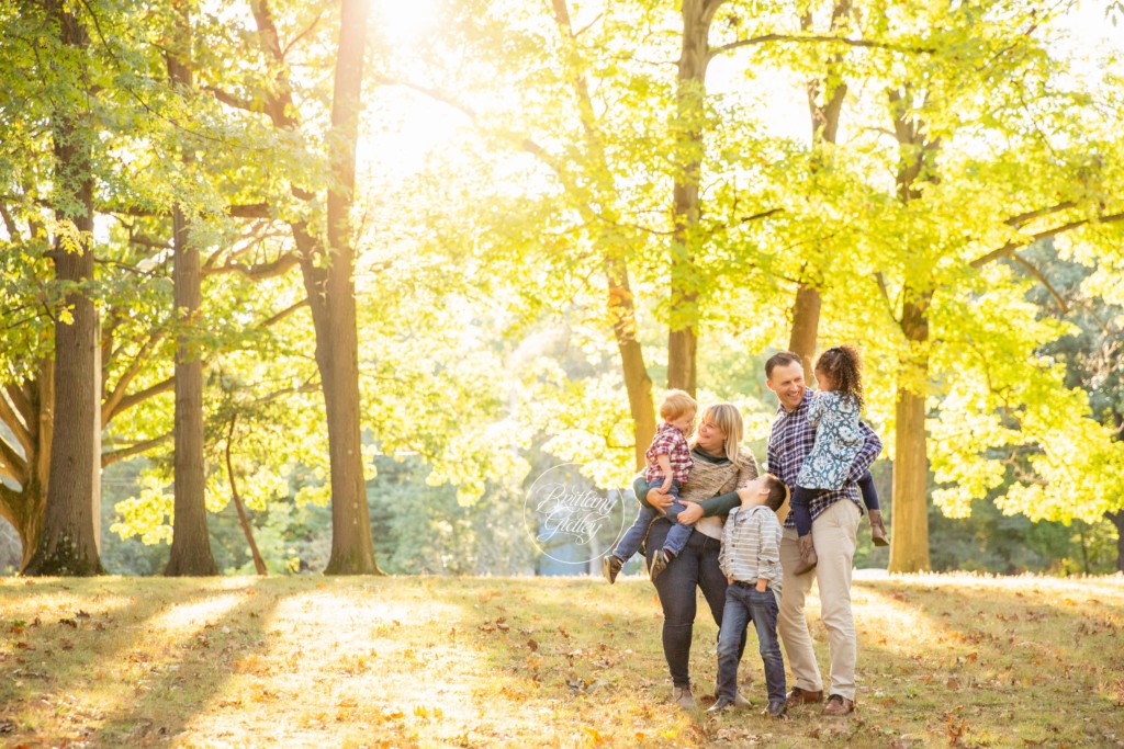 Shaker Heights Family Photography | Shaker Lakes Photo Shoot Images | Children's Fall Photo Shoot