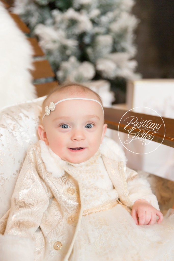 Ski Lodge Christmas Photo Shoot