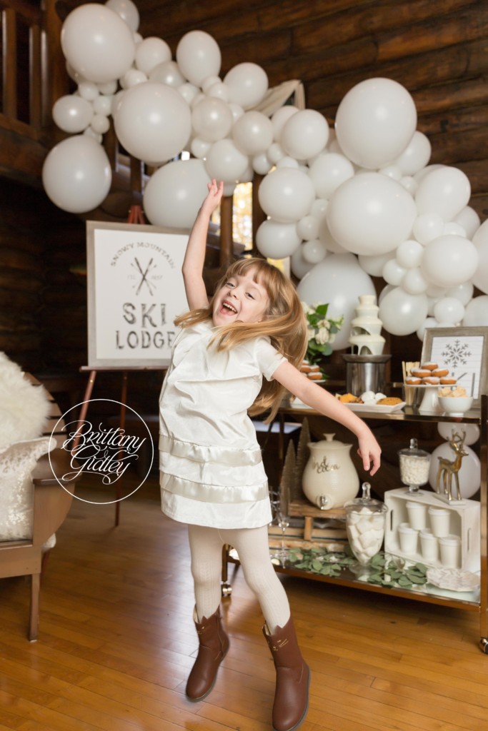 Ski Lodge Mini Sessions | Brittany Gidley Photography LLC