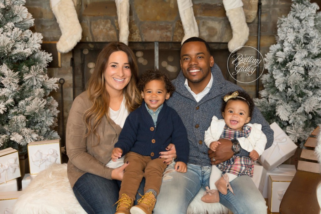 Ski Lodge Mini Sessions | Après Ski Photo Shoot | Brittany Gidley Photography LLC | Christmas Pictures