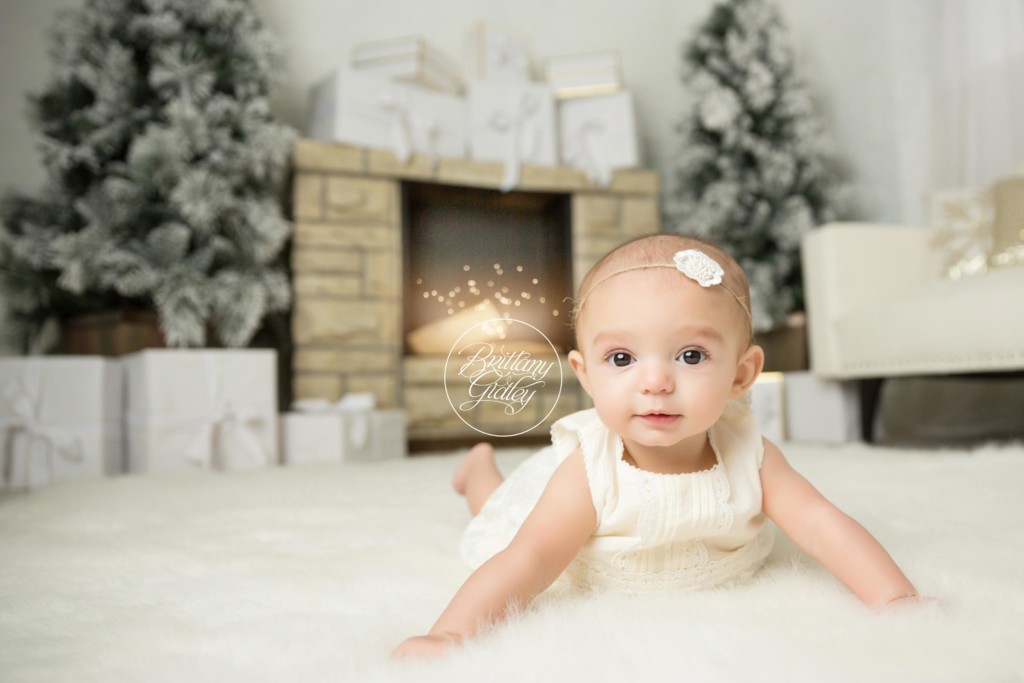 Christmas Baby Photographer | Cleveland Christmas Photography