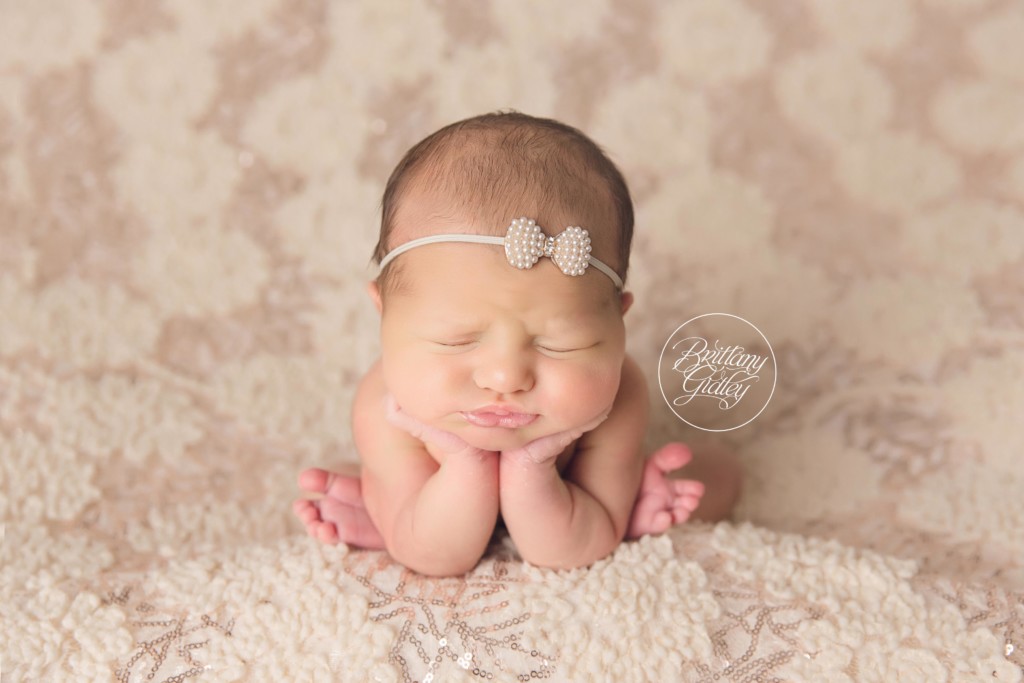 Baby Girl Dream Session | Froggy Pose