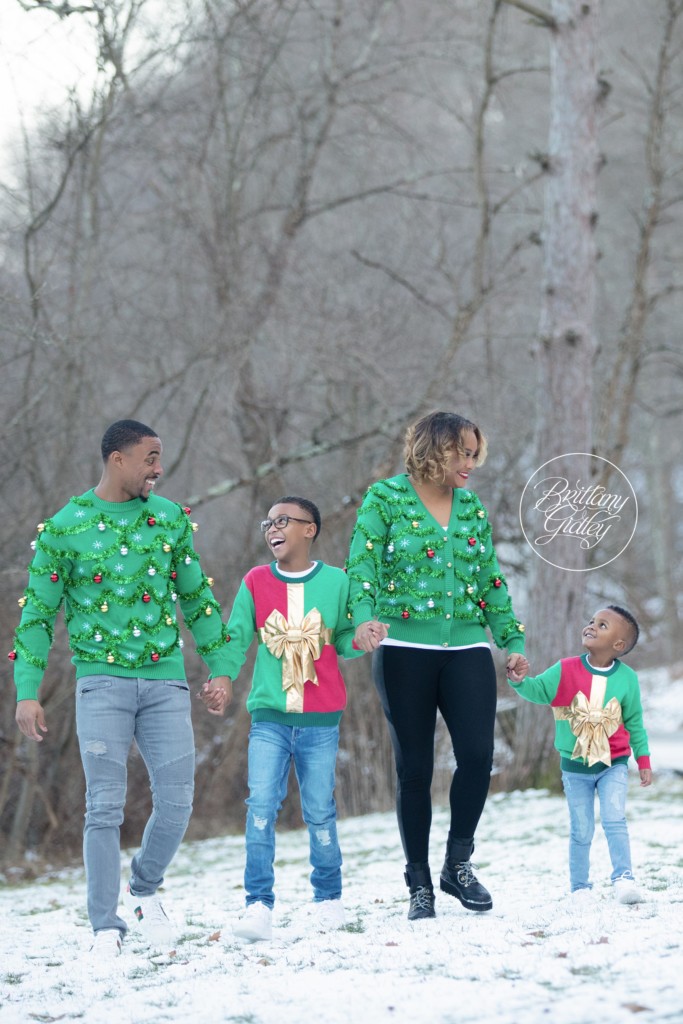 Ugly Christmas Sweater Holiday Photo Shoot Inspiration | Pittsburgh PA Photographer