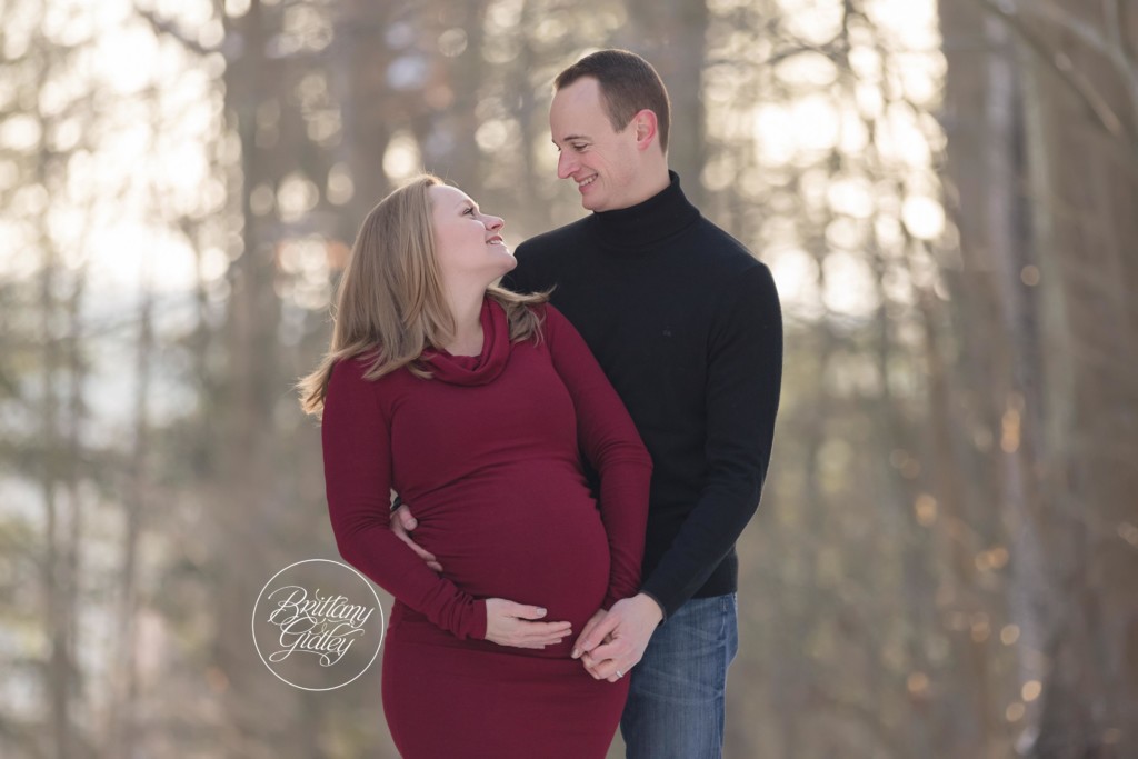 Squires Castle Maternity Photo Shoot | Snow Maternity Photo Shoot