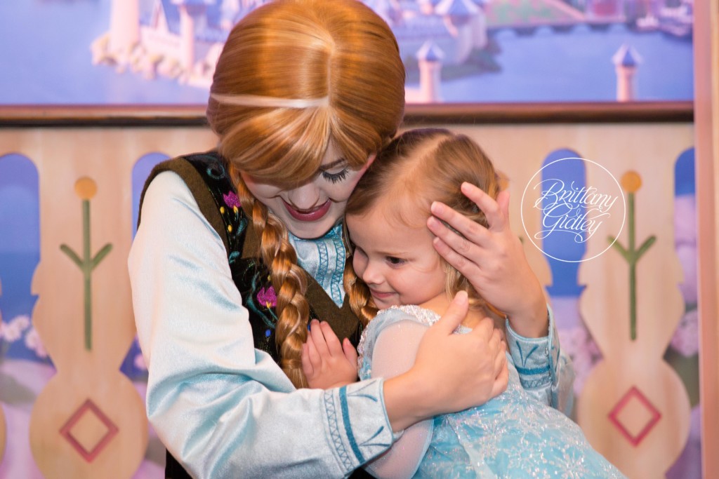 Walt Disney World Photography by Brittany Gidley | Anna & Elsa