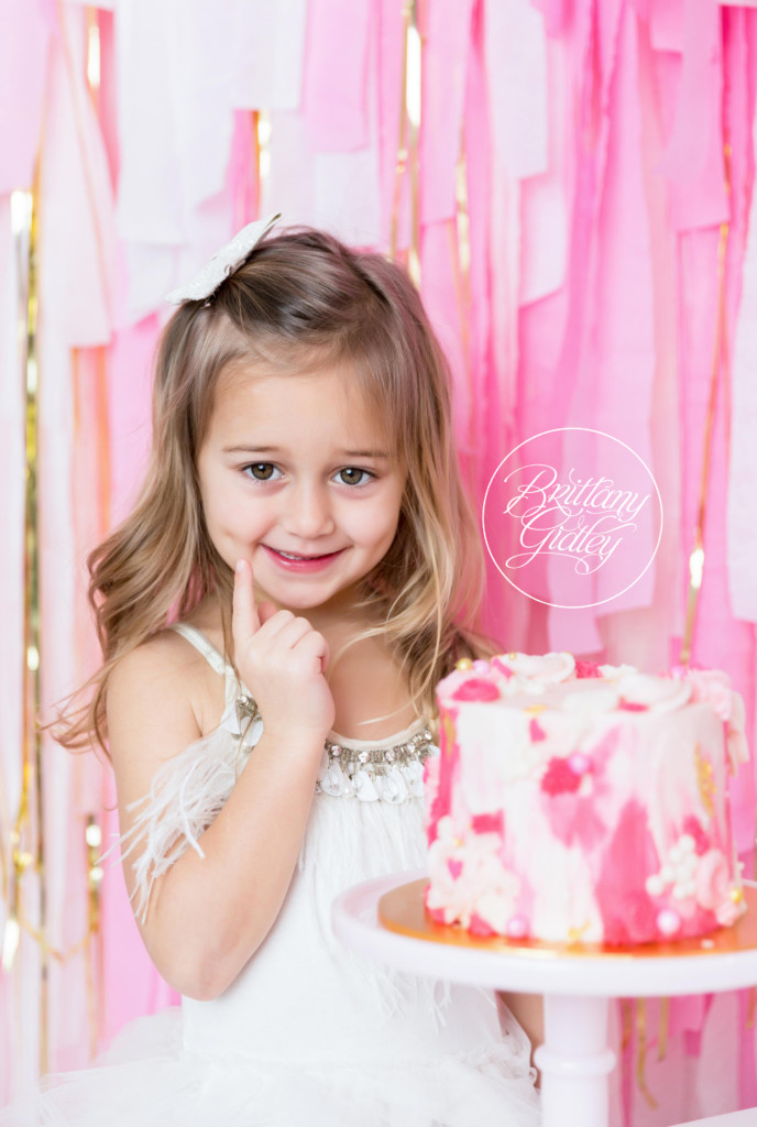 Girly Valentine's Day Photo Shoot | Brittany Gidley Photography | Cleveland, LA, Hawaii