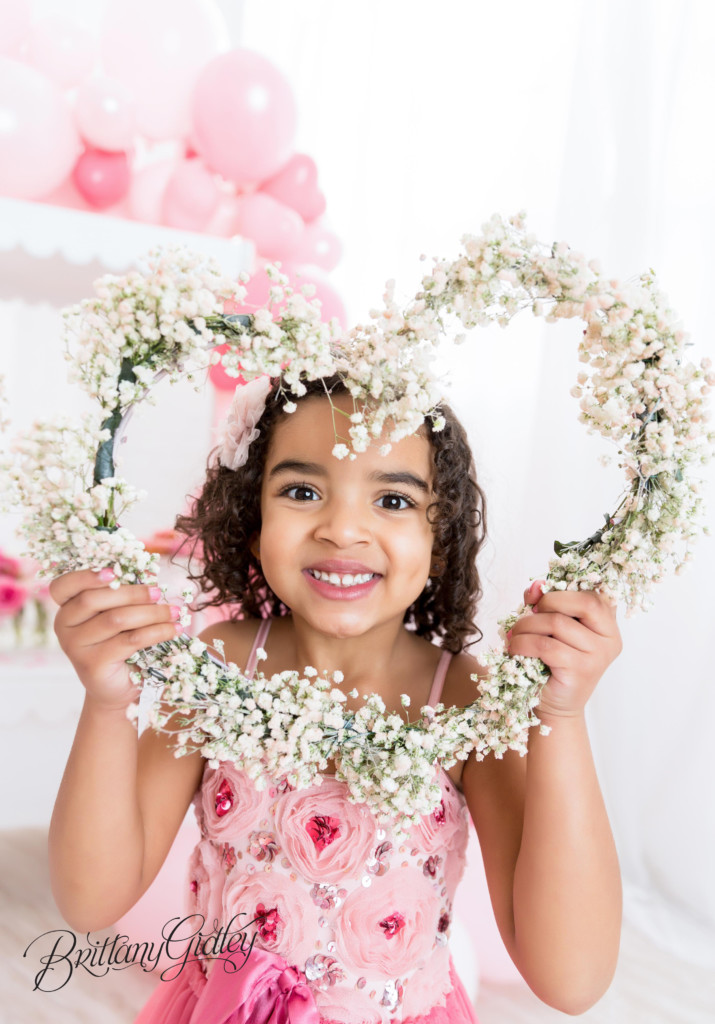 Girly Valentine's Day Photo Shoot | Brittany Gidley Photography | Cleveland, LA, Hawaii